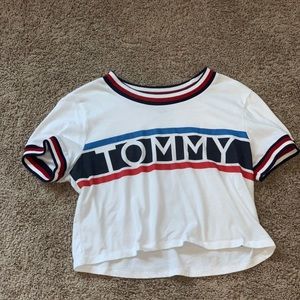 tommy hilfiger crop top